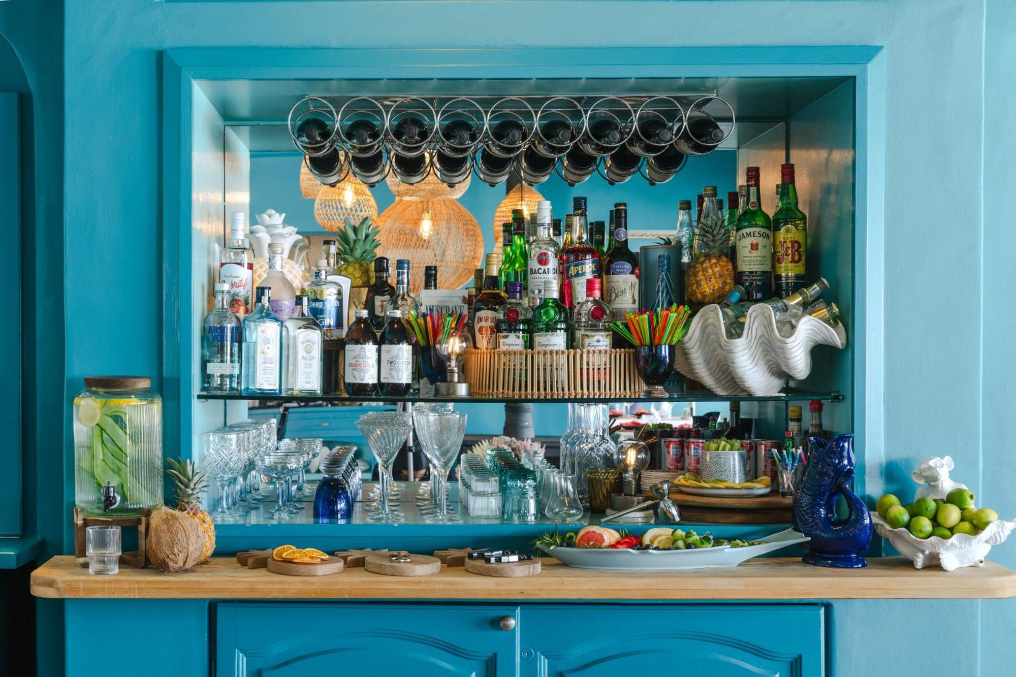 Last Word Long Beach Комметьи Экстерьер фото